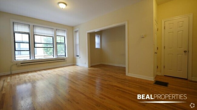 Building Photo - 0 bedroom in CHICAGO IL 60657 Unit A1 Rental