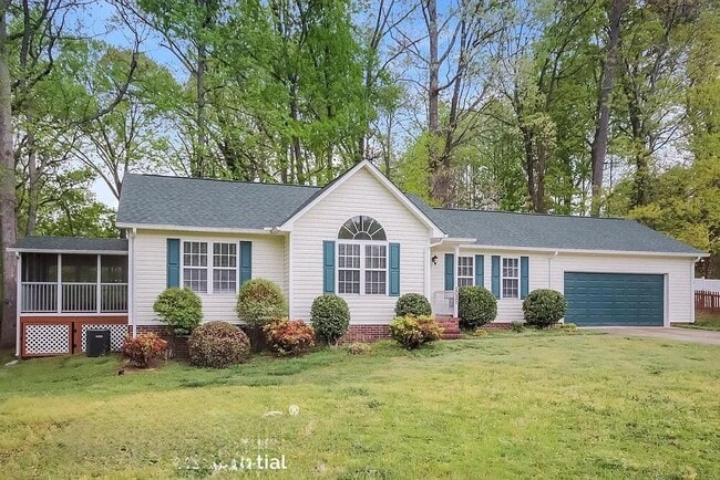 Building Photo - 2021 Brantley Creek Dr