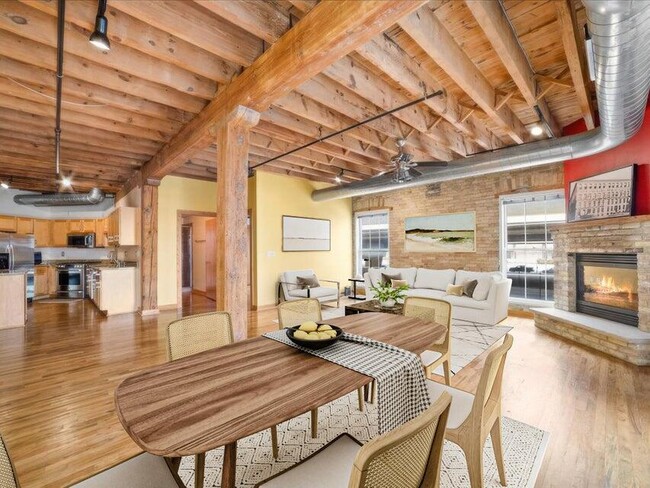 Photo - 418 N 3rd St Apartment