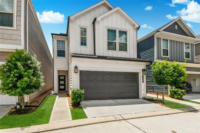 Photo - 1707 Summerlyn Ter Dr House