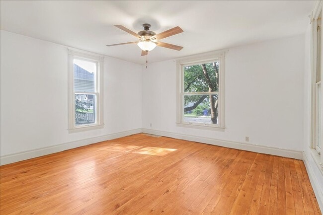 Photo - Spacious Updated Cottage