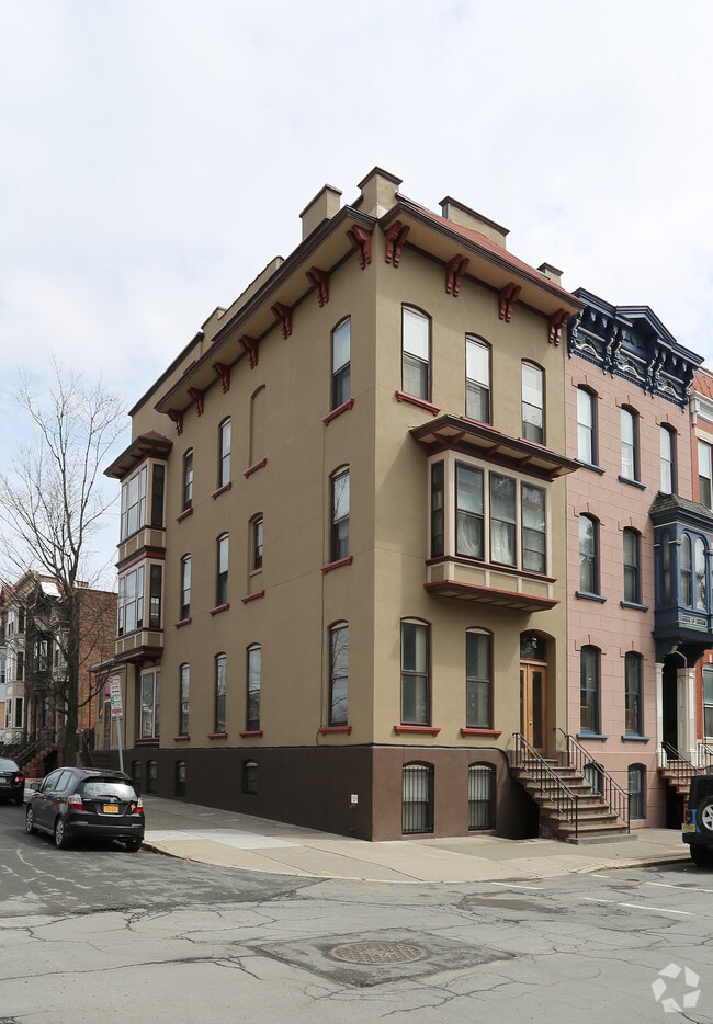 461 State St Apartments For Rent in Albany, NY