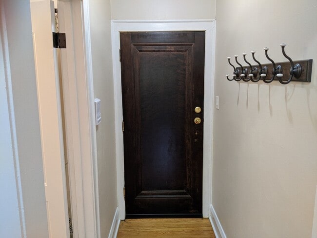 Photo - 716 Reba Pl Unit 18-3N