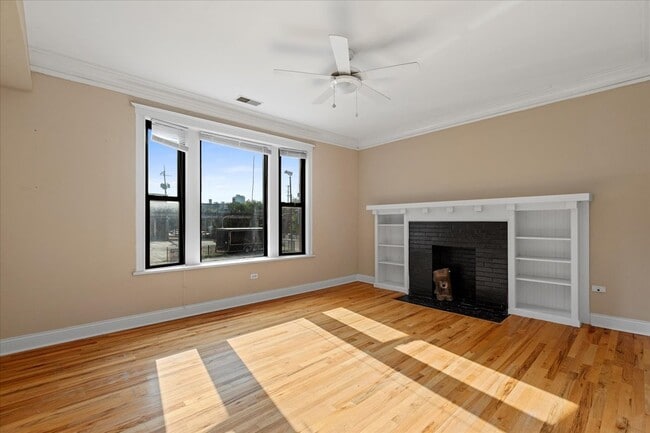 Photo - 3702 N Sheffield Ave Unit 1
