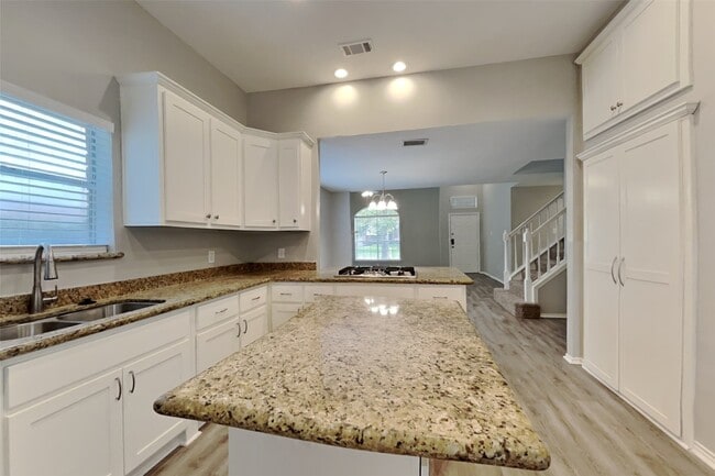 Photo - 16819 Kettle Creek Dr