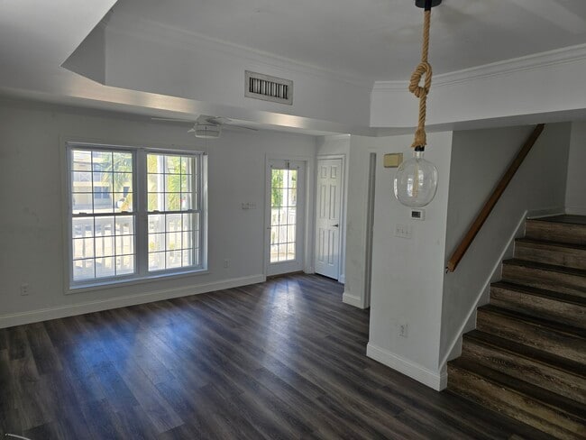 Photo - 374 73rd St #6