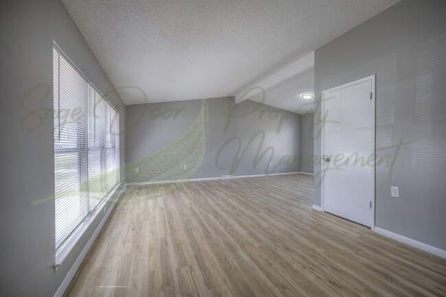 Photo - RANCH STYLE HOME!!!