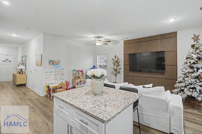 Photo - 10 Beaumont Dr