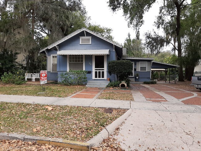 dog friendly rental houses near me