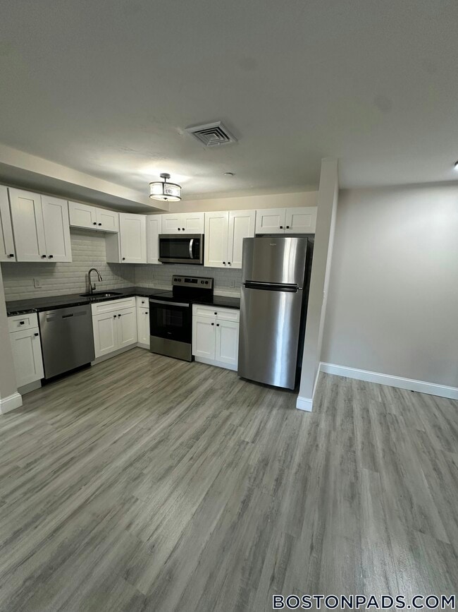 4380 N Main St Unit 113
