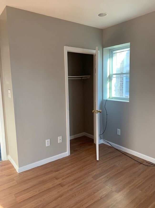 Photo - Charming Beautiful One Bedroom Apartment Unit 2nd Floor