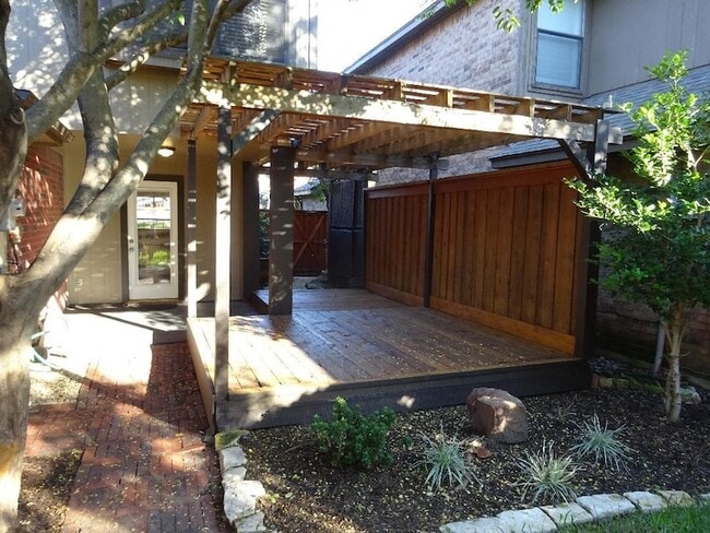 Photo - 109 Summer Pl Dr