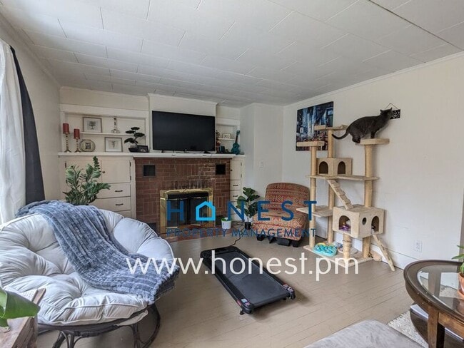 Photo - 20 Academy St Unit 1