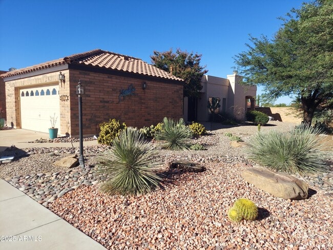 Building Photo - 2817 Vía Del Oesta