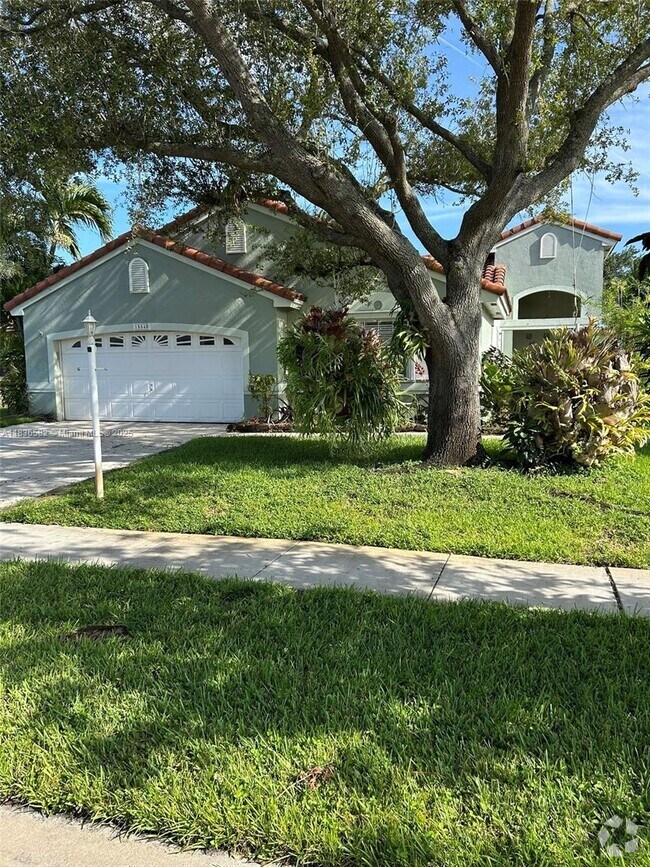 Building Photo - 18840 NW 2nd St Rental