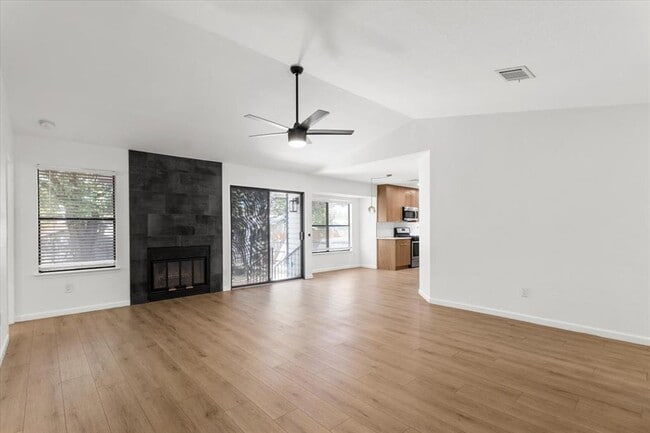 Photo - 7800 Turquoise Trail