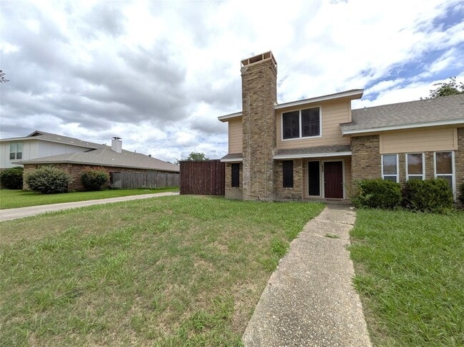 Building Photo - 3302 Townbluff Pl