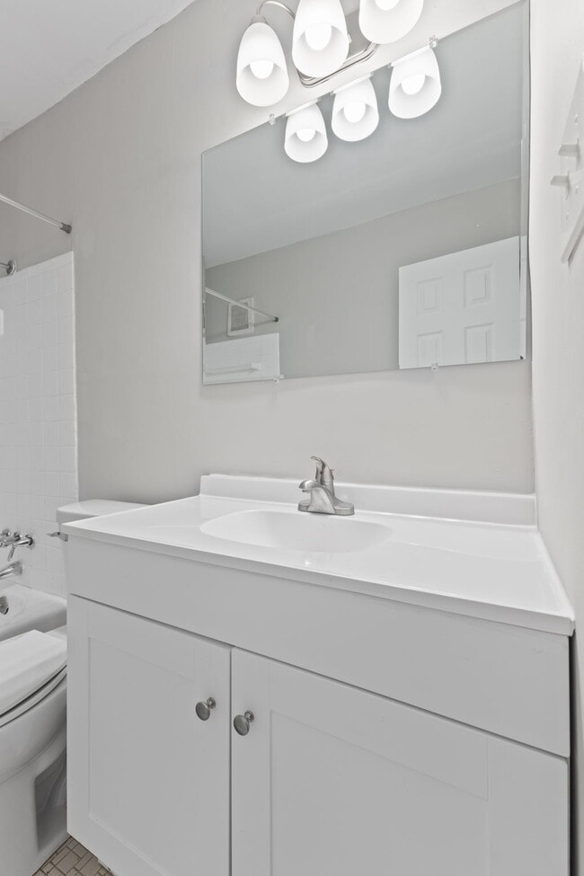 "$350 off if moved in by 7/10/26 - "Charming 2-Bedroom Retreat with Spacious Design in Indianapol...