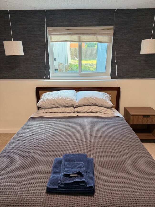 Photo - 805 Heather Dr