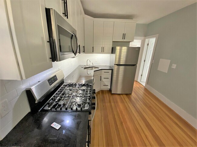 Photo - 7 Bay State Ave Unidad 1