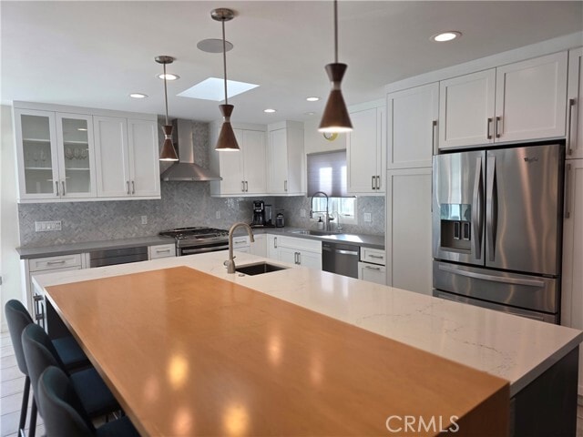 Photo - 23400 Collins St