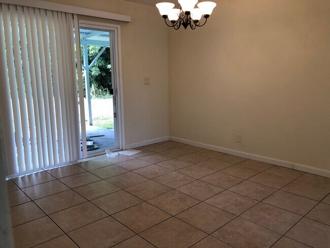 Photo - 16-2100-2100 Lehua Dr