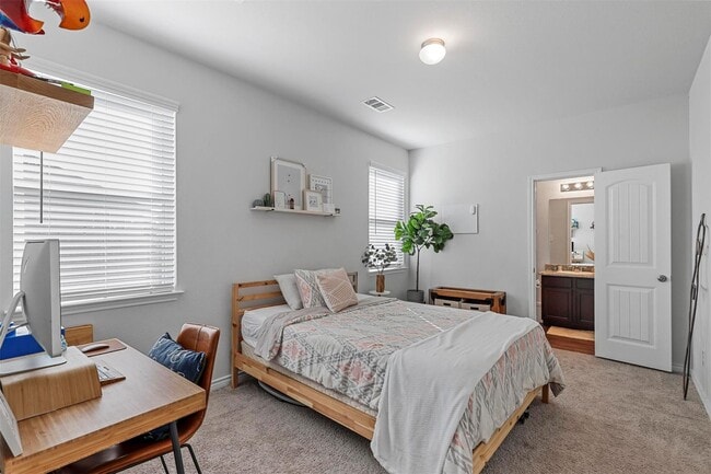 Photo - 1417 Desert Rock Way