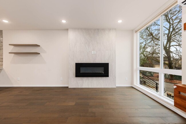 Photo - 802 29th Ave S