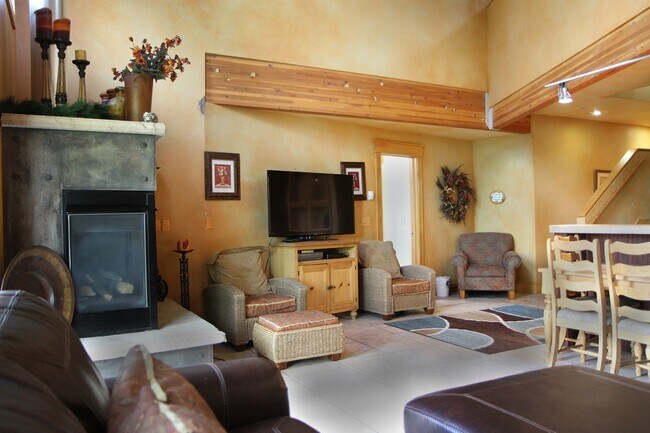 WINTER RENTAL-204 Durango Ct.-Remodeled 3 ... - WINTER RENTAL-204 Durango Ct.-Remodeled 3 ...