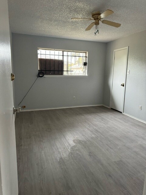 12814 Greenshire Dr