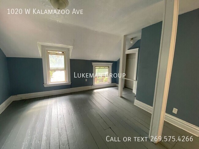 Photo - 1020 W Kalamazoo Ave