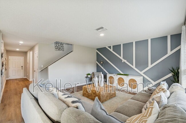 Photo - 601 Ambleside Dr