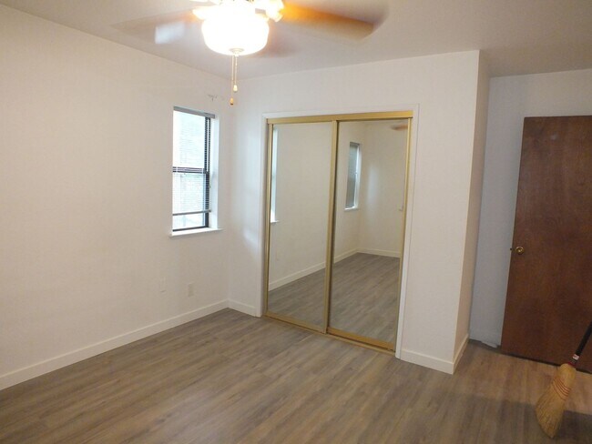 Photo - 5680 Azalea Cir