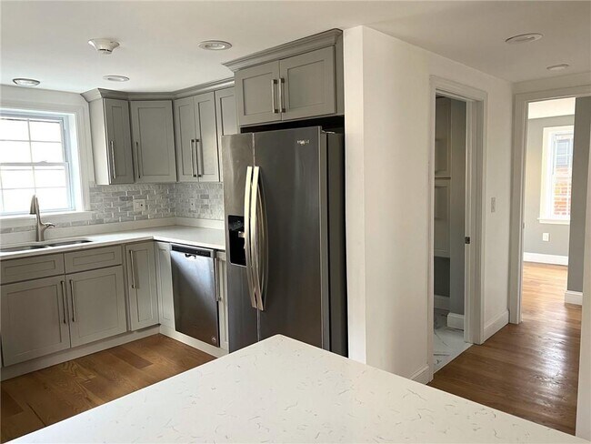 Photo - 5 Church St Unit 1