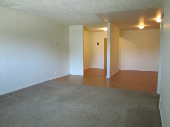 Fairhaven Village Apartments
