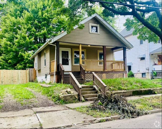 Building Photo - 1036 Neptune Ave Rental