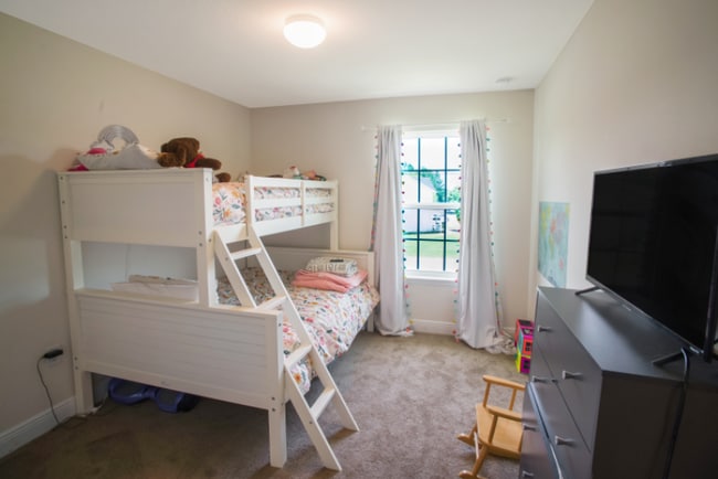 Photo - 141 Iron Horse Dr E