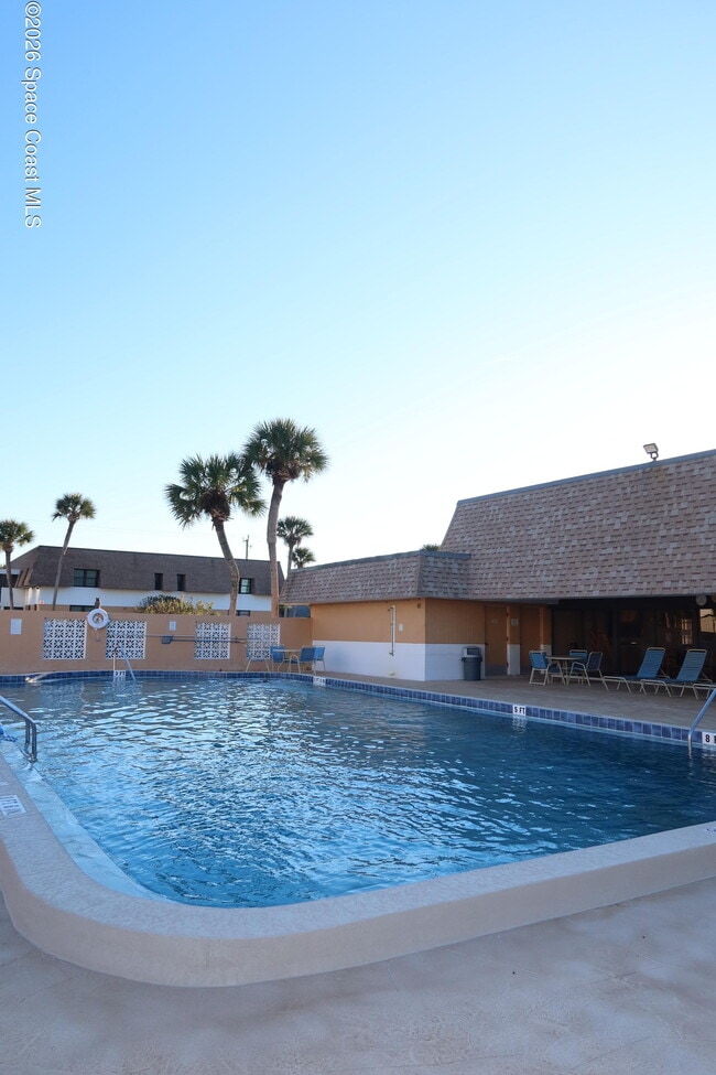 Building Photo - 2700 N Hwy A1A Unit 10-211