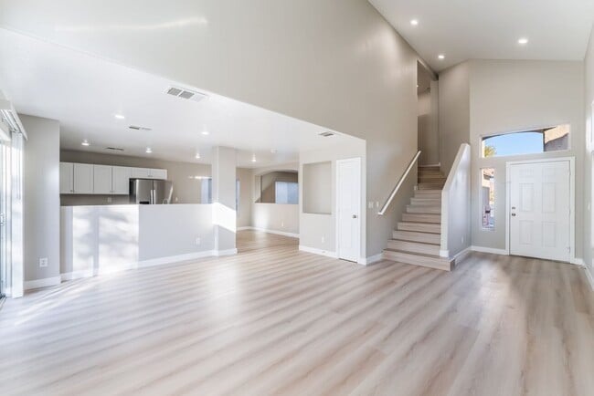 Photo - Modern Elegance Meets Spacious Comfort in a Unique Layout!