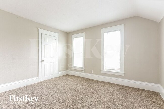 Photo - 622 Monroe St