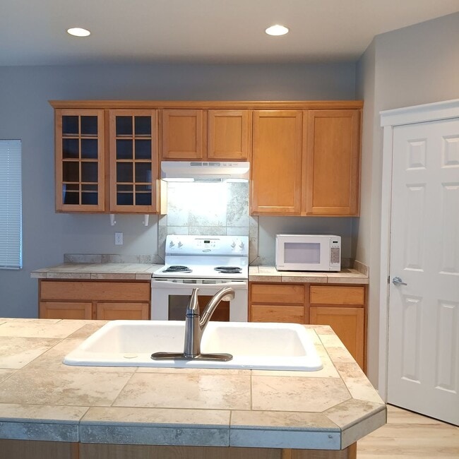 Photo - Beautiful Recently Remodeled Propety Ready For You to Enjoy!