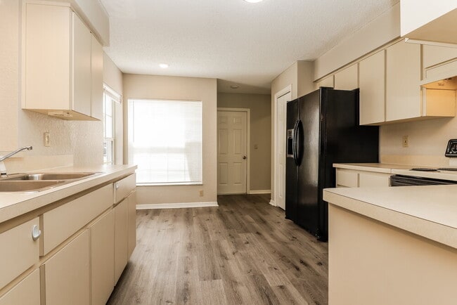 Photo - 3352 Bluestone Ave