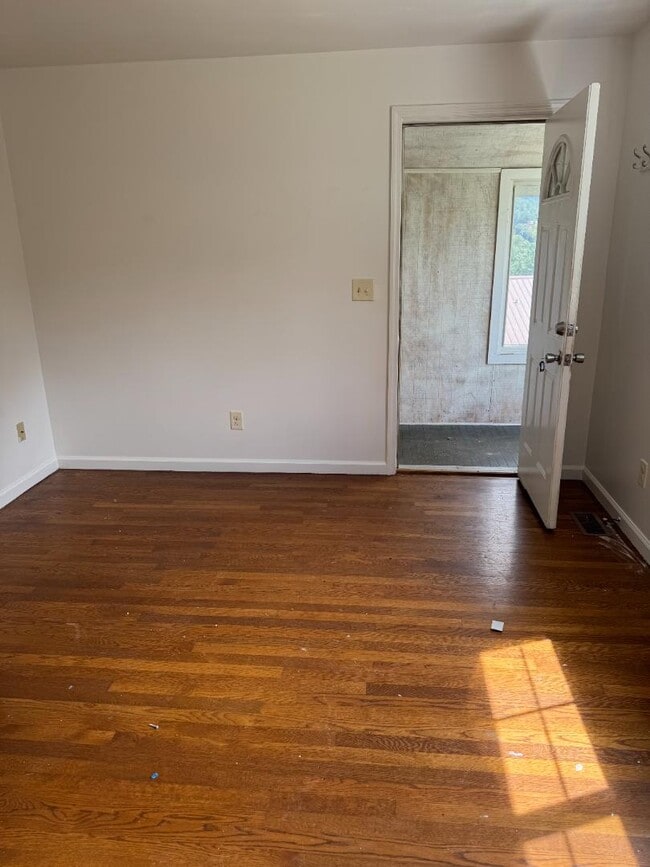 Photo - 411 Highland Ave