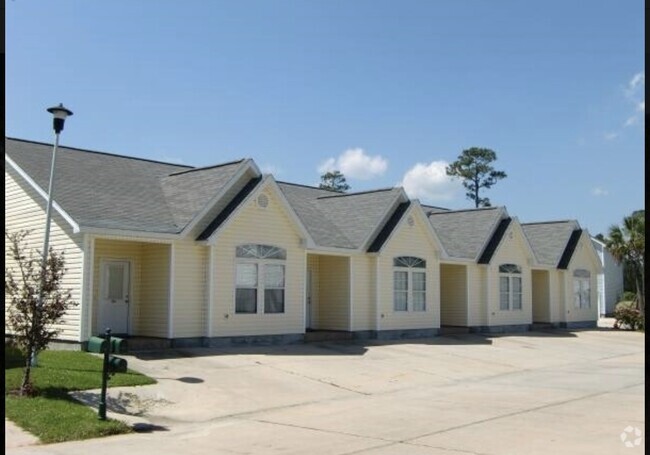 Building Photo - SOUTHWIND TOWNHOMES LLC