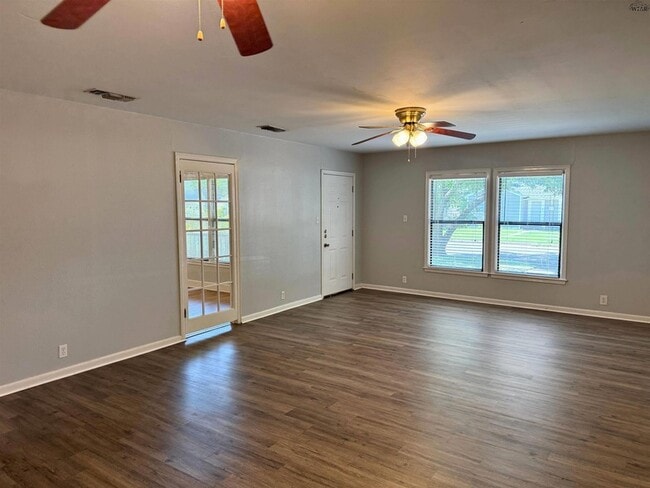 Photo - 3208 Kenesaw Ave