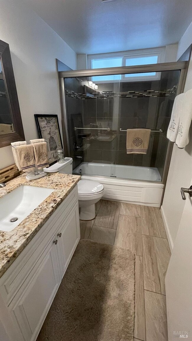 Photo - 2 Fallgreen Ct