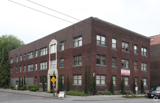 Building Photo - Harrison Apartments