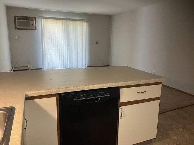 Photo - Beacon Ave Apartments