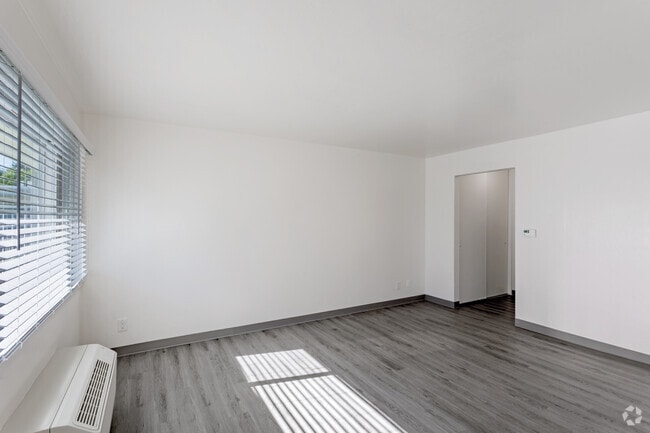 1 dormitorio, 1 baño - 592 pies cuadrados - Sala de estar