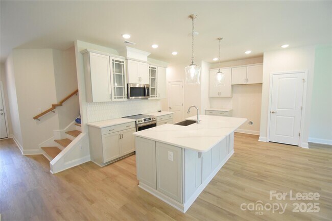 Photo - 113 Quartz Hl Wy